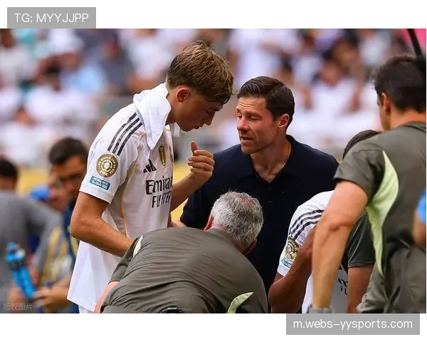 阿隆索三后卫体系磨合遇阻 皇马中场控制力下降数据对比